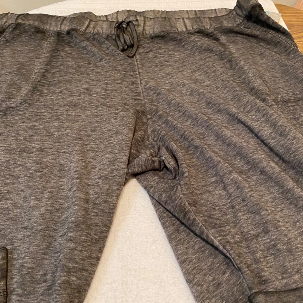 Women’s Joggers - Picture 2 of 2